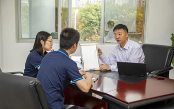 集工微故事丨洪昱斌：潛心鉆研二十四載，匠心鑄就“膜”之路